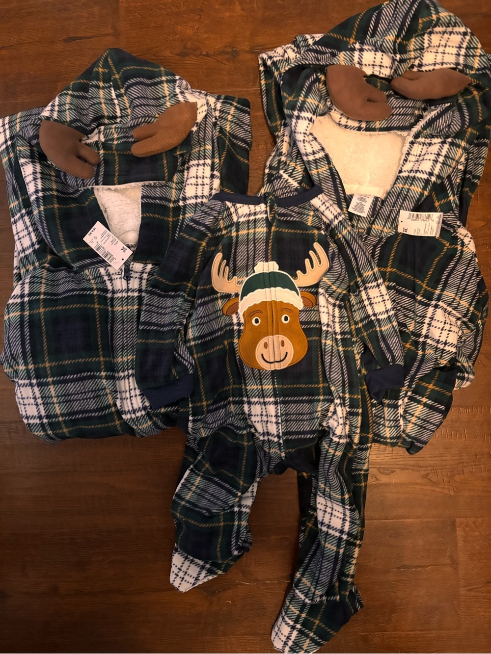Family Set of Green Plaid Moose Hooded Pajamas